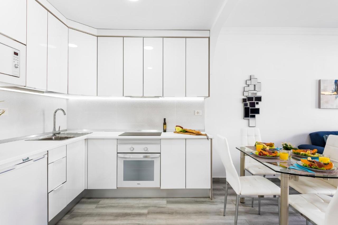 Sunshine Smart Home Hi-End Services Av Streaming Arona  Esterno foto